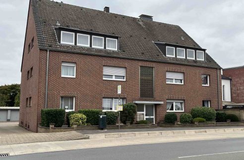 Top-gepflegtes 10-Familienhaus