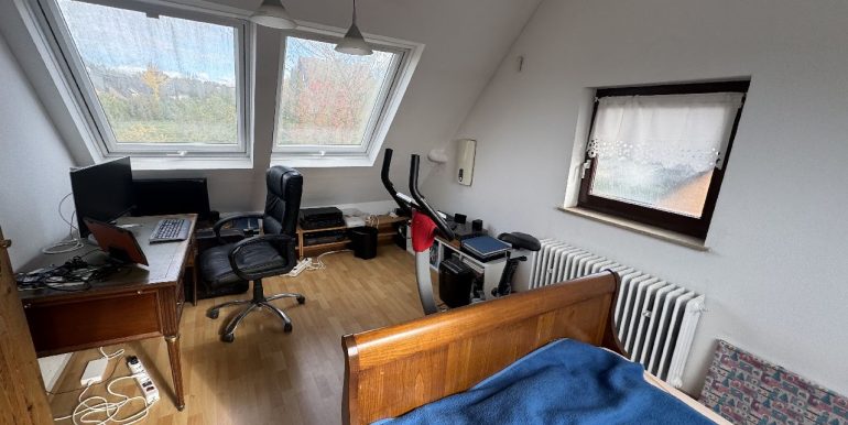 Spitzboden, schlafen/arbeiten