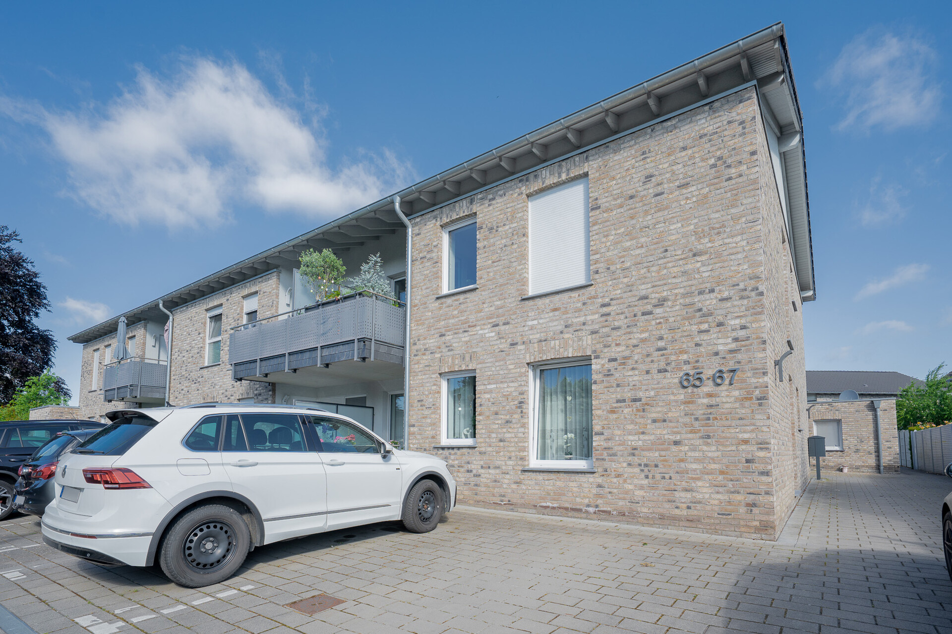 Modernes Wohnerlebnis mit Stil und Privatsphäre – Erdgeschosswohnung mit durchdachtem Raumkonzept