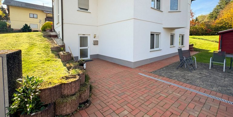 Eingang Untergeschosswohnung