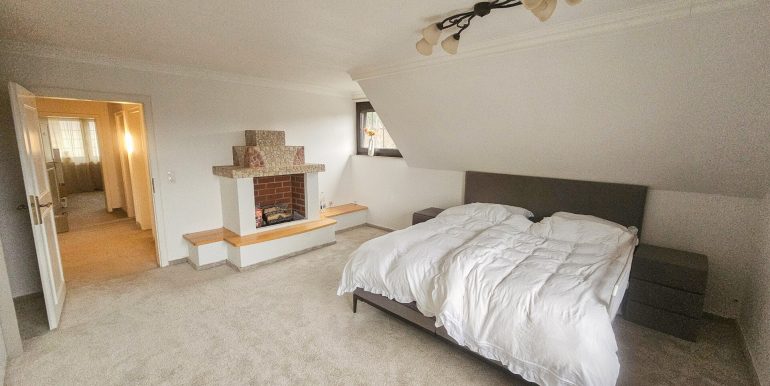 Elternschlafzimmer OG