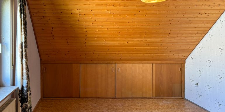 Schlafzimmer DG rechts