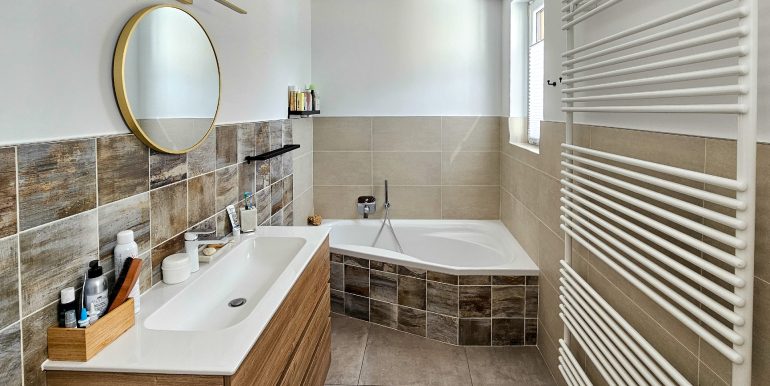 Badezimmer -Wannenbad