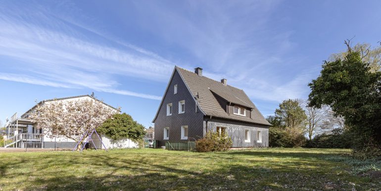 großzügiges Gartengrundstück