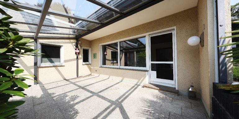 überdachte Terrasse