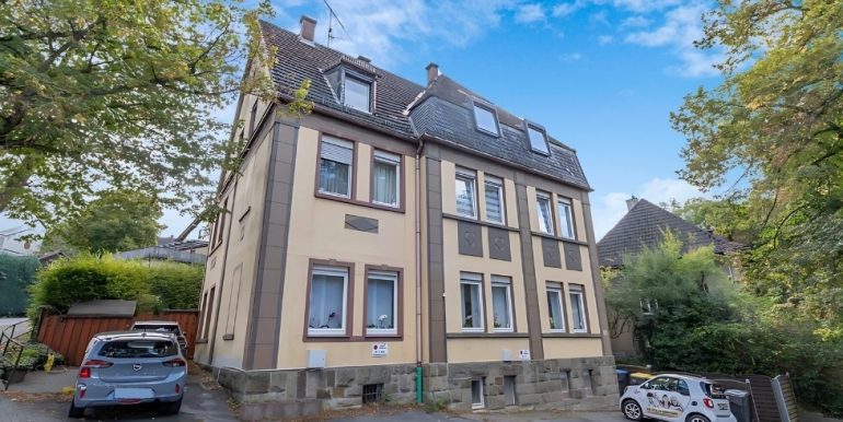 Gepflegtes Mehrfamilienhaus