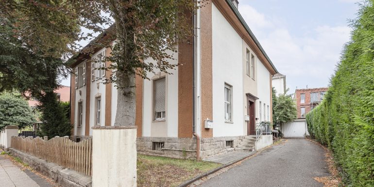 denkmalgeschütztes Zweifamilienhaus