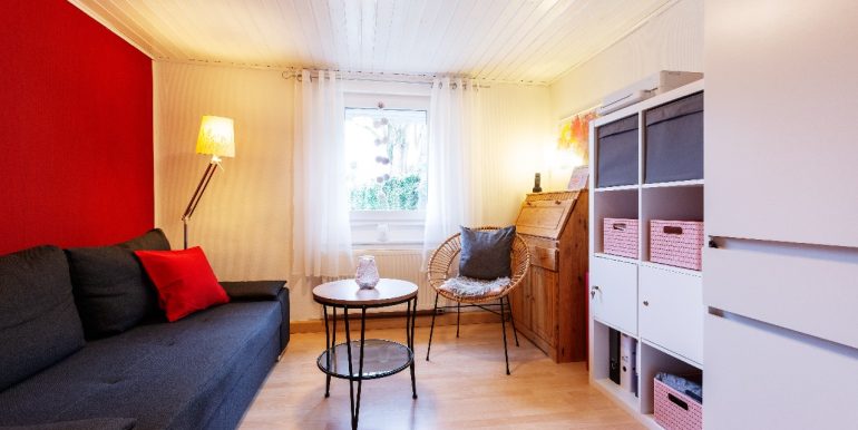 Kinder- oder Arbeitszimmer EG