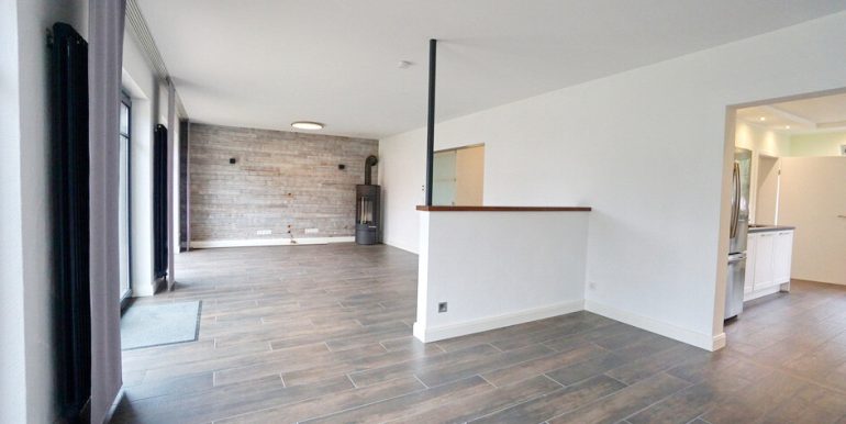 großzügig und offen