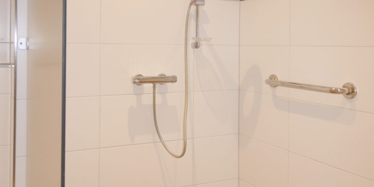 Behindertengerechtes Badezimmer