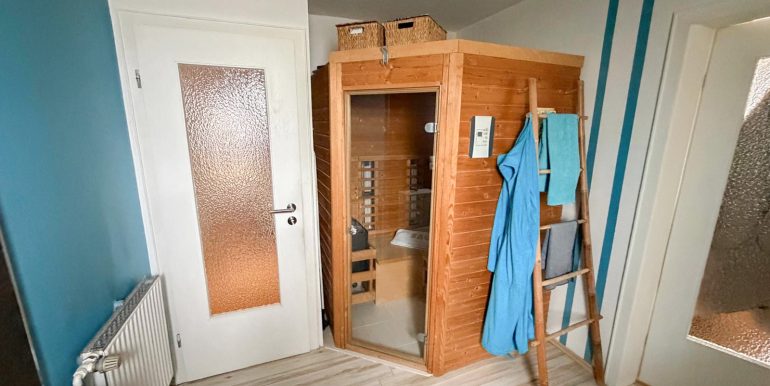 EG Badezimmer mit Sauna