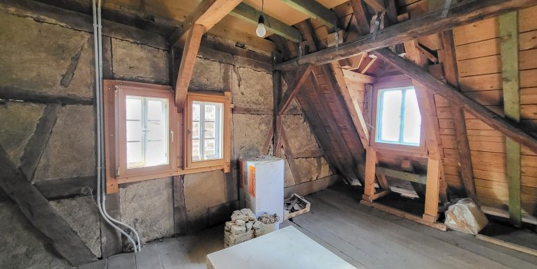 Dachboden ausbaufähig