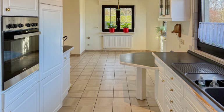 EG Küche und Essbereich