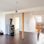 Lichtdurchflutetes Wohnzimmer