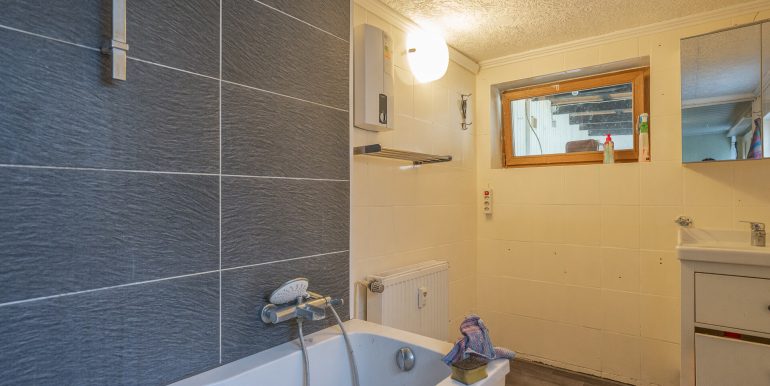 Badezimmer EG