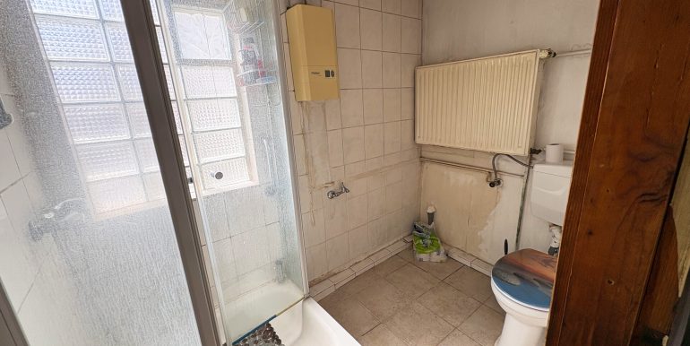Badezimmer EG