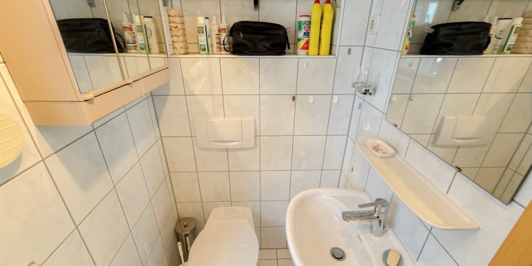 Haus 1 EG Duschbad
