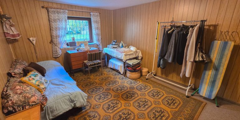 Zimmer 1 KG
