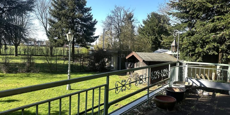 Terrasse und Garten