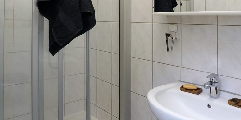 Altbau Duschbad EG innenliegend