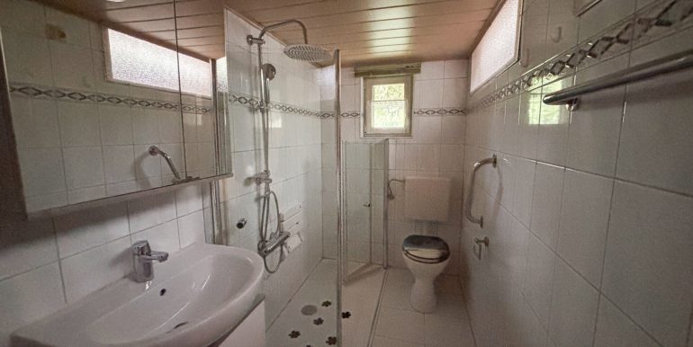 Badezimmer EG