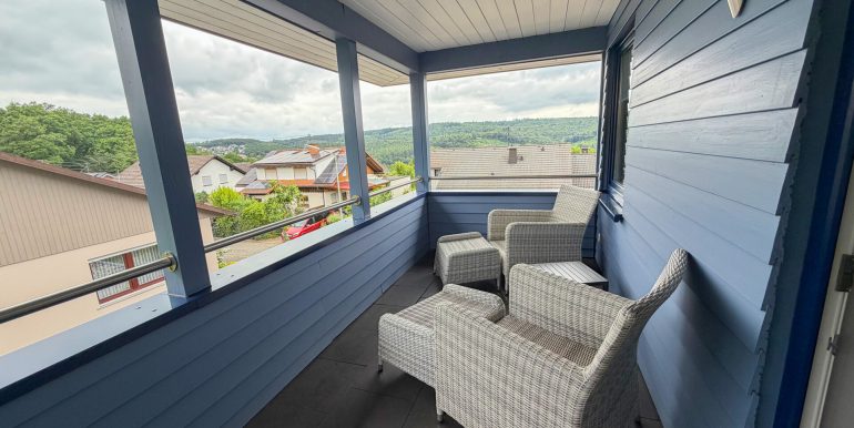 Balkon OG