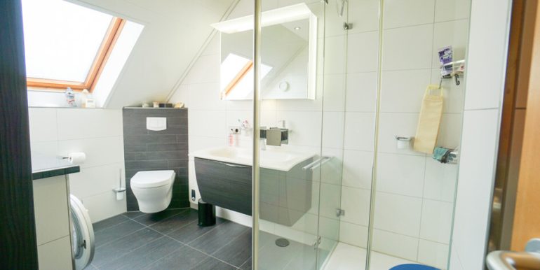 Bad mit Dusche