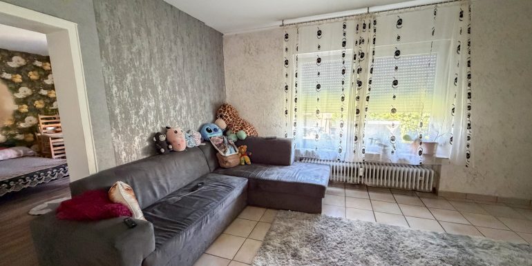 1. OG rechts Wohnen