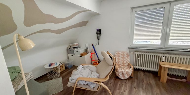 DG links Zimmer