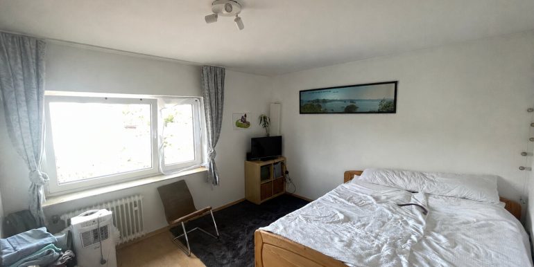 großes Schlafzimmer