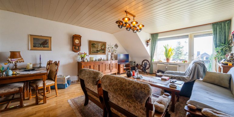Wohnzimmer DG