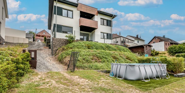 Gartenseitige Hausansicht