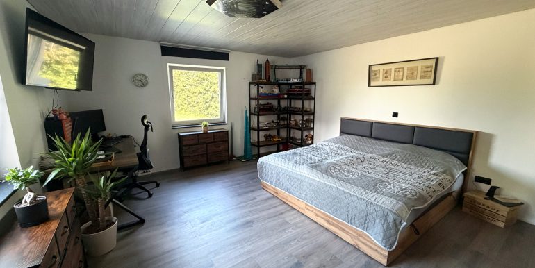 Schlafzimmer UG