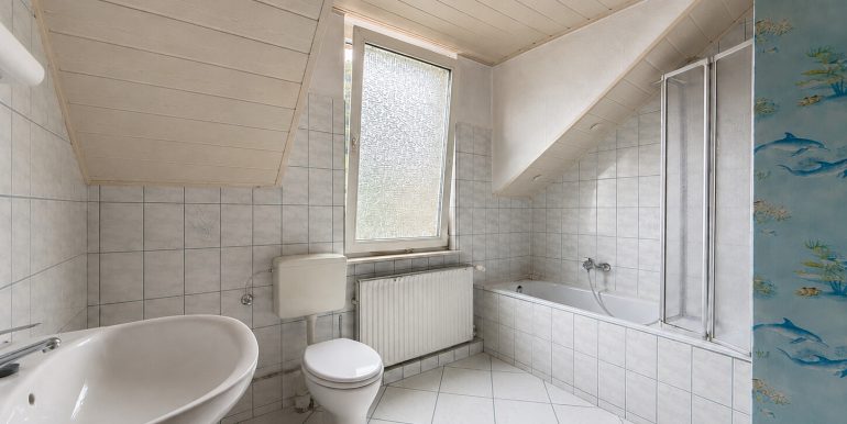 Badezimmer DG