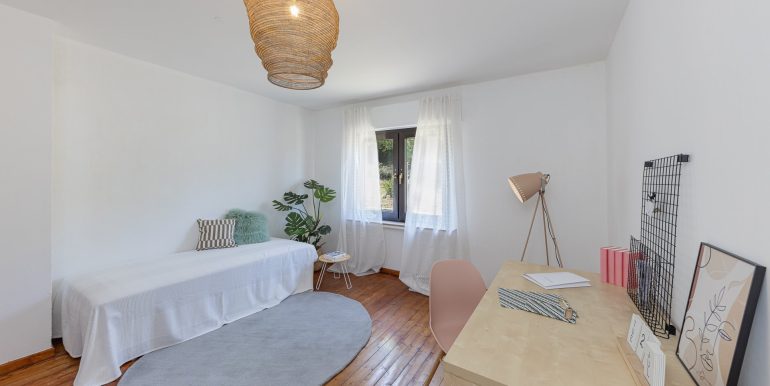 Arbeits-/Gästezimmer