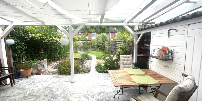 Überdachte Terrasse