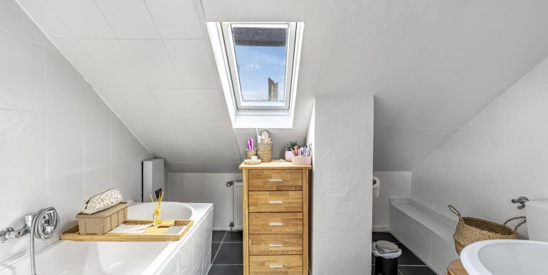 Badezimmer DG