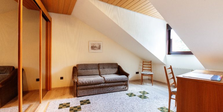 Kinderzimmer im DG