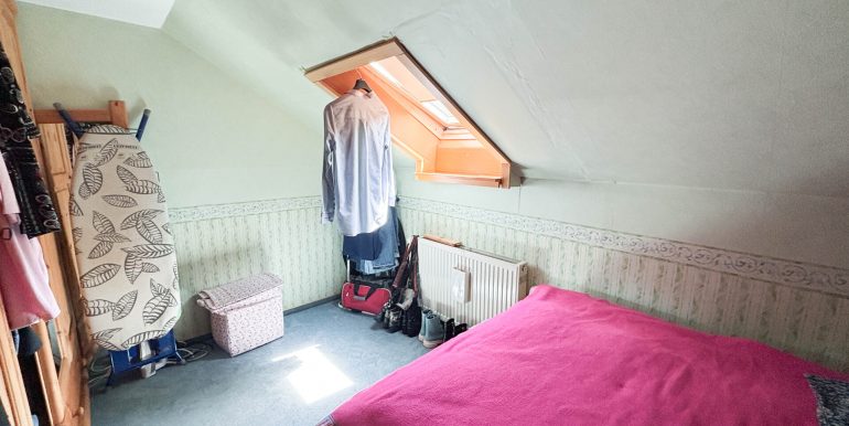 Schlafzimmer DG