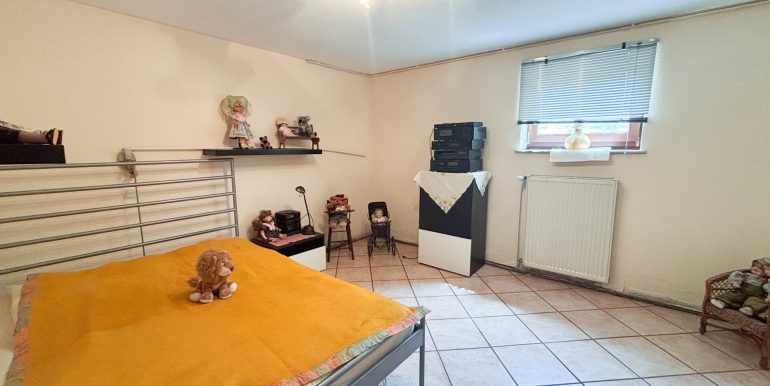 Schlafzimmer KG