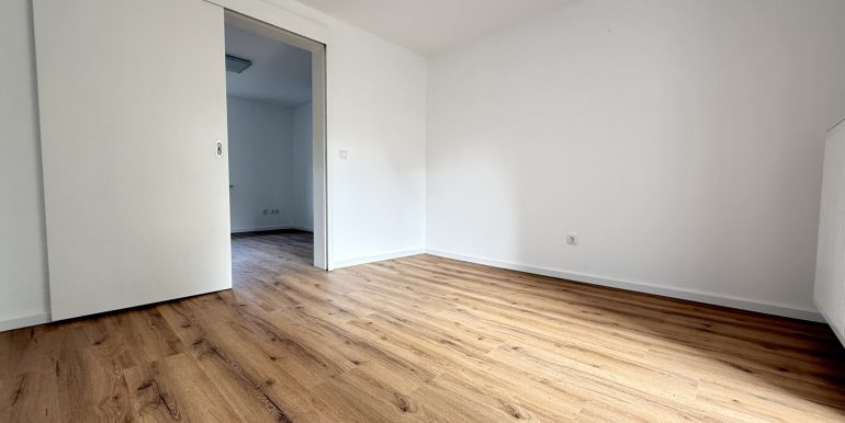 Büro EG