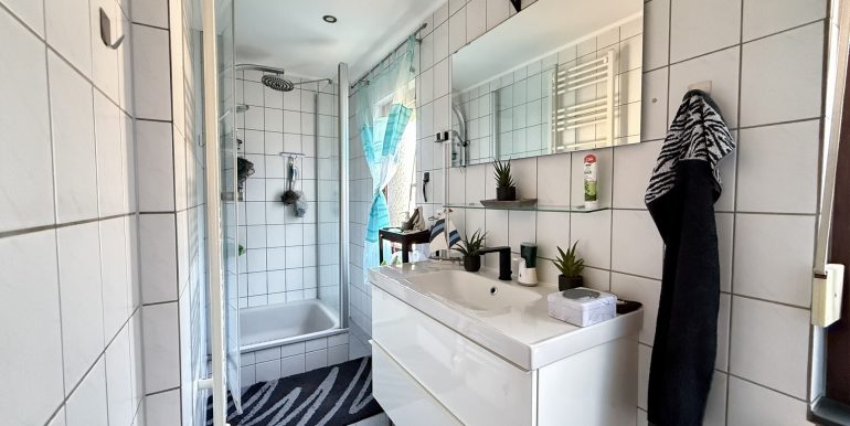 Badezimmer DG
