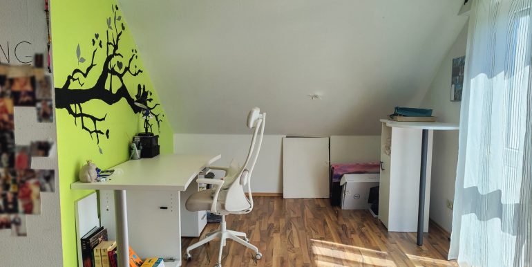 Kinderzimmer 2 (DG)
