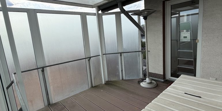 Überdachter Terrassenbereich für Wäsche, AB ...
