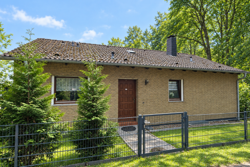 Hauseingang direkt am Waldrand