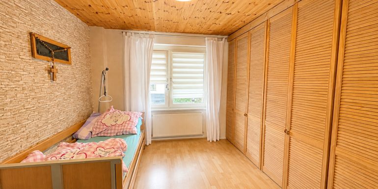 Schlafzimmer EG