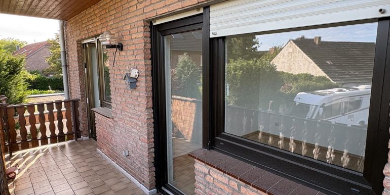 Balkon mit 2 Zugängen