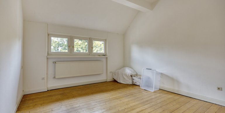 Schlafzimmer 4