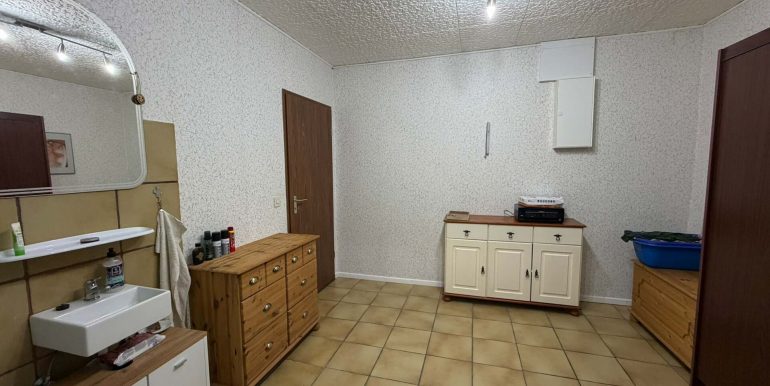 Ankleidezimmer KG