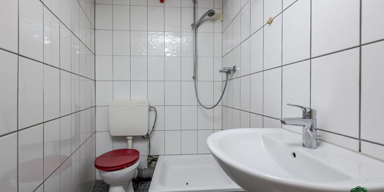 Badezimmer KG